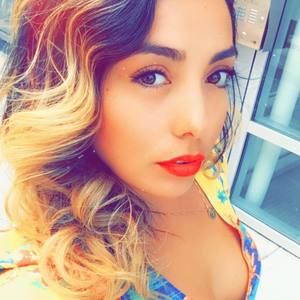 Meet your Posher, Lorena